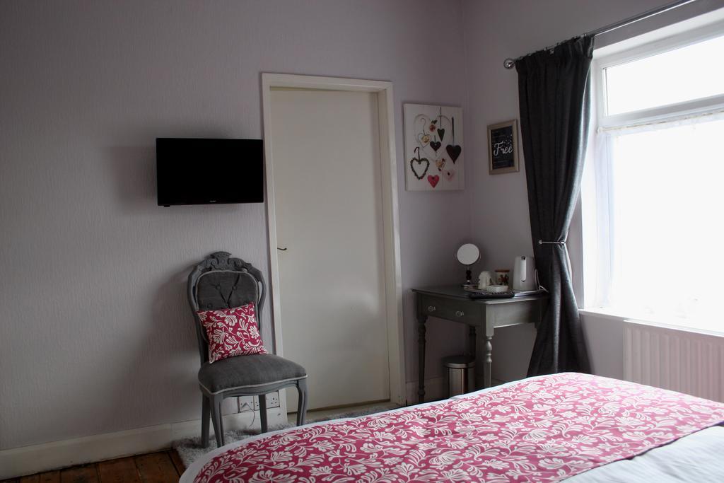 Mere Cottage B & B Alsager Zimmer foto